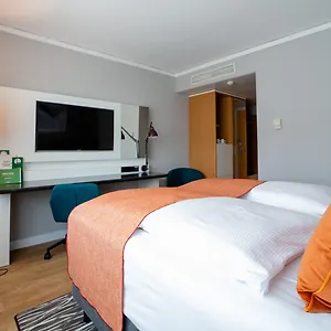 Berlin Airport - Conference Centre By Ihg Hotel Schoenefeld
