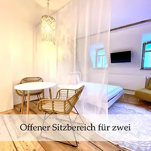 Zentrale 1-zimmer-ferienwohnung Mit Digitalem Check In Apartment